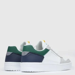 Baskets homme en matière recyclée
