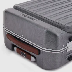 Cabin size, hardside computer spinner 15,6" | Shop Piquadro