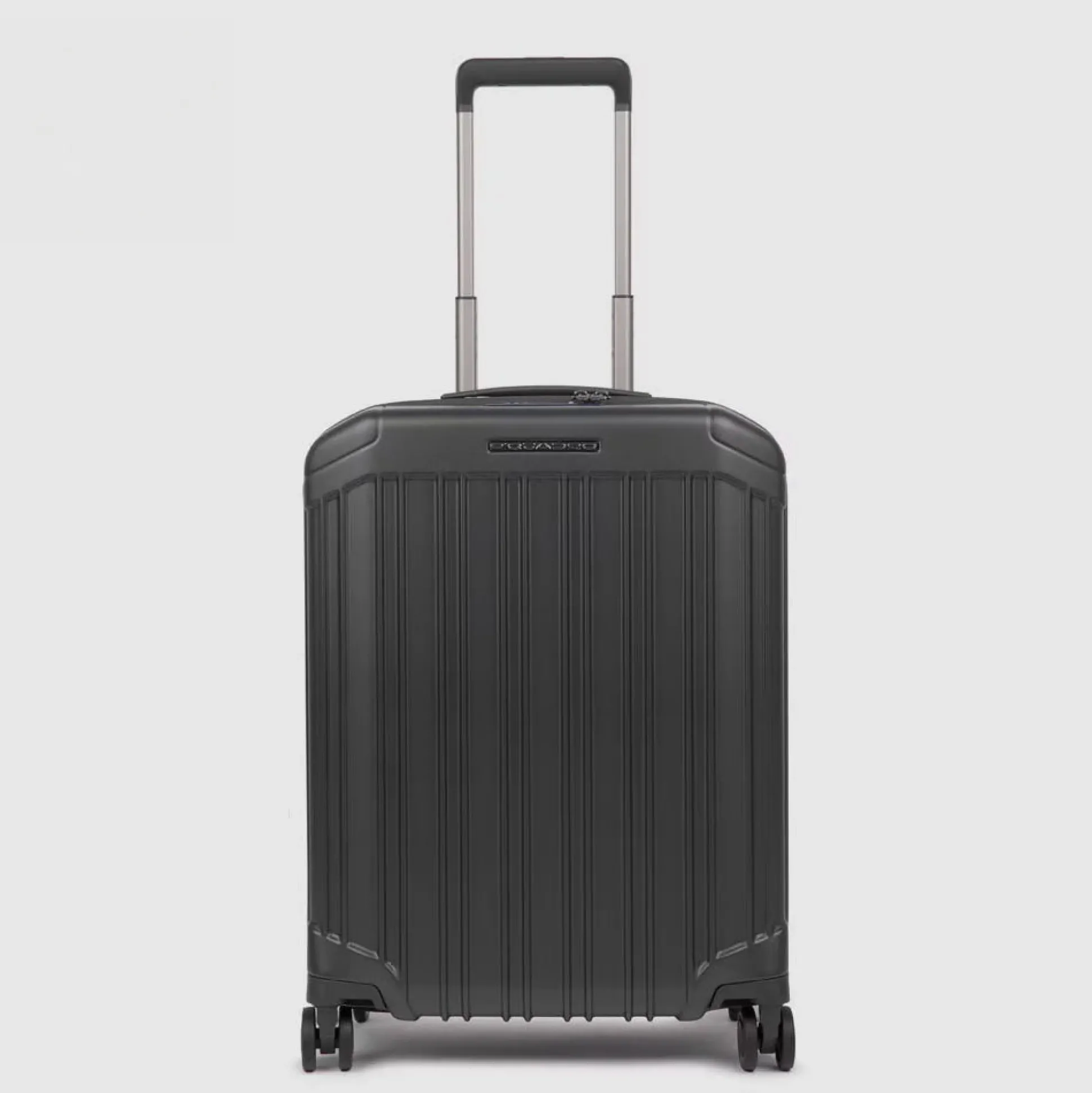Cabin size, ultra slim hardside spinner | Shop Piquadro