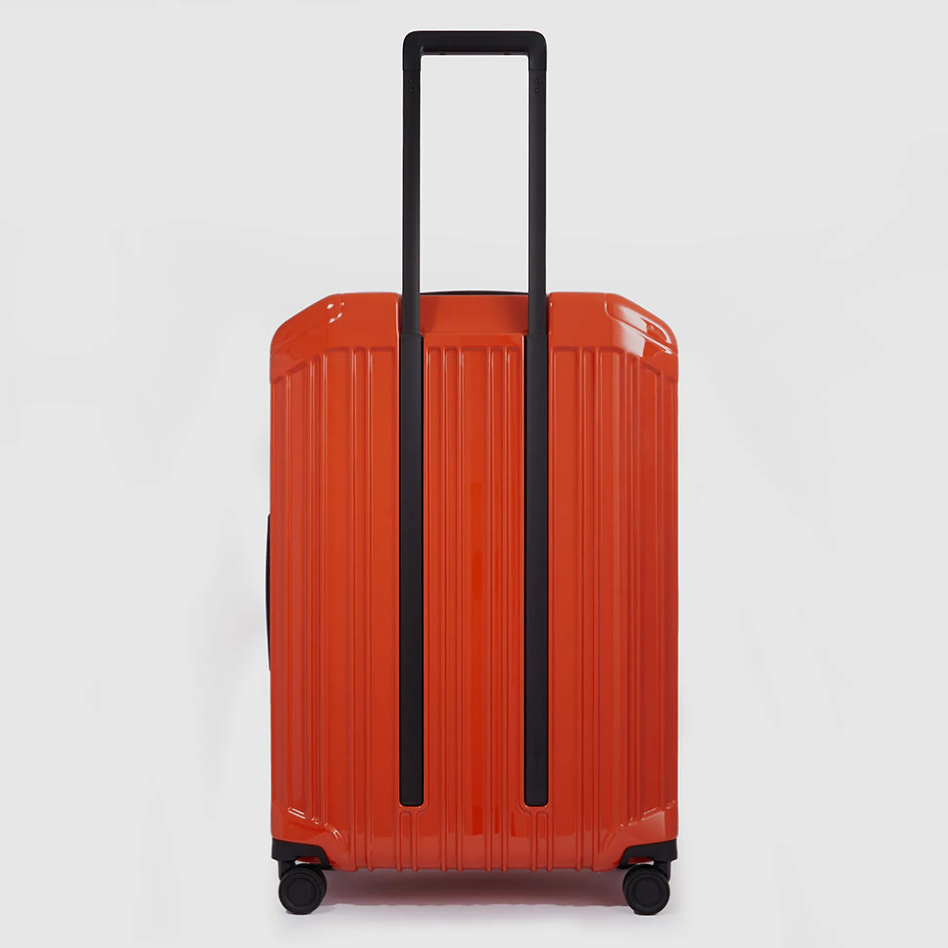 Medium size, spinner | Shop Piquadro