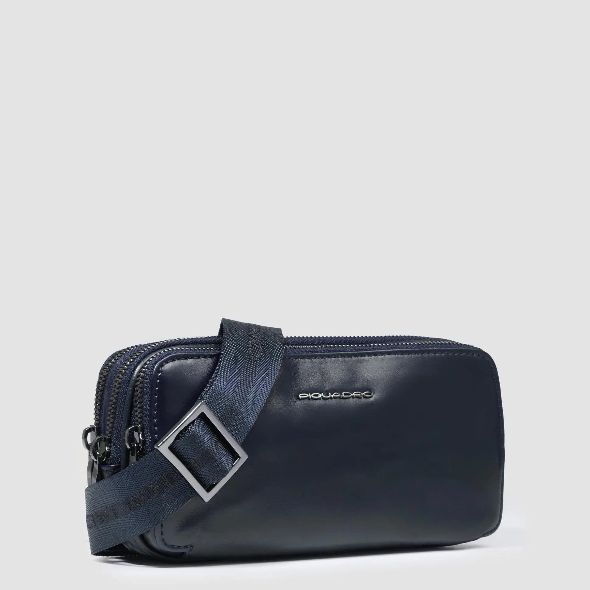 Pochette homme avec trois compartiments