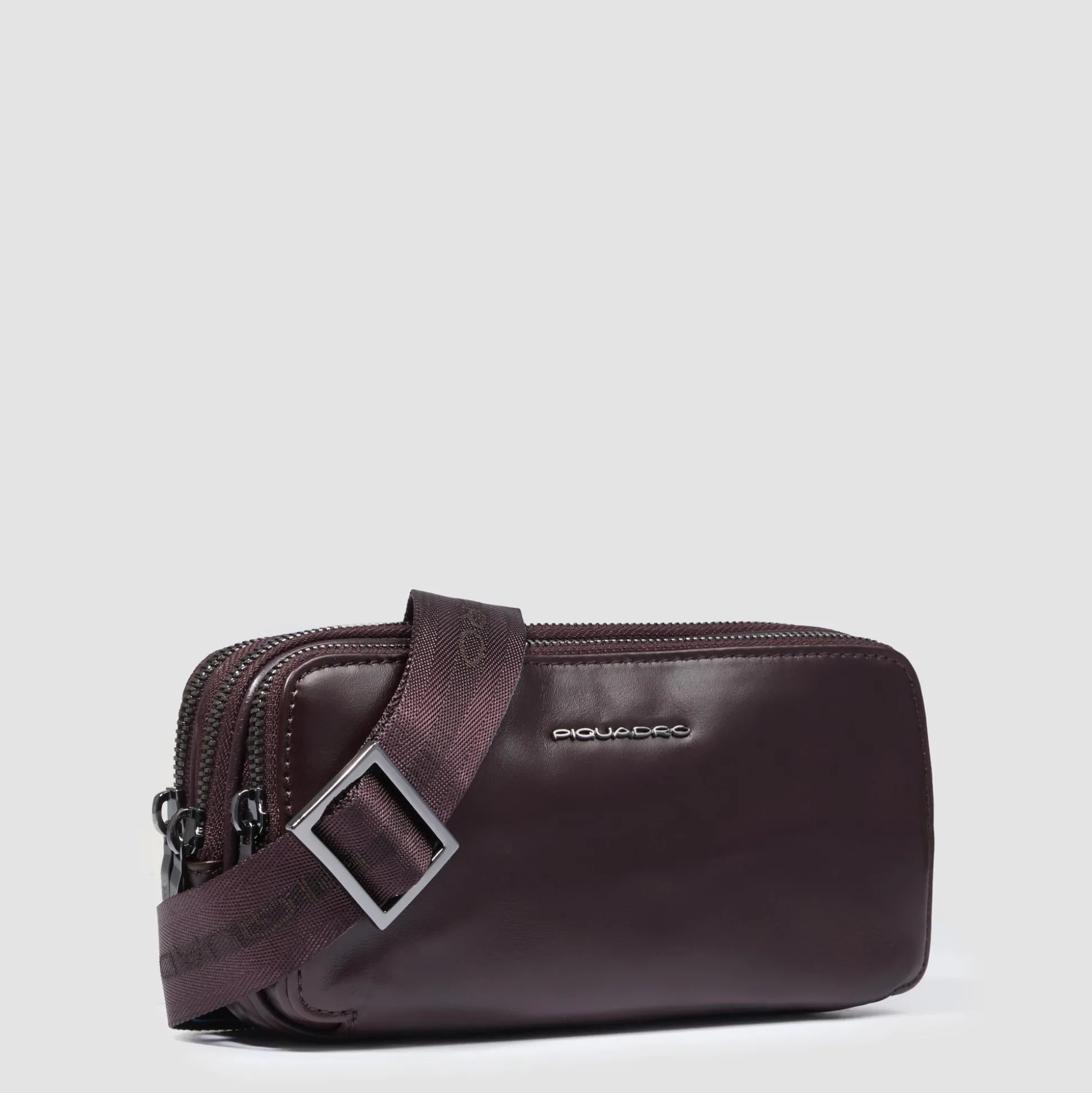 Pochette homme avec trois compartiments