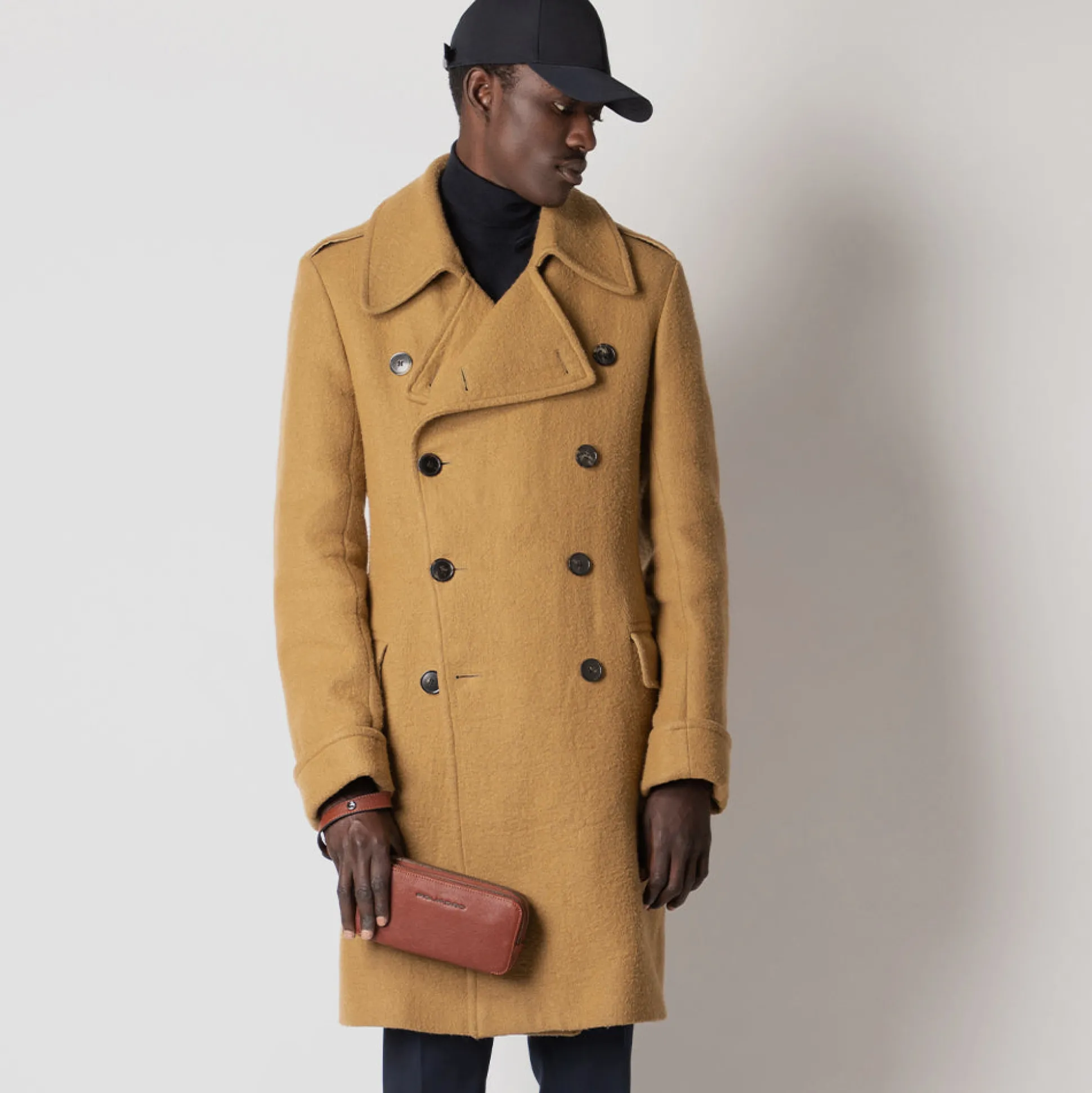 Pochette homme avec trois compartiments