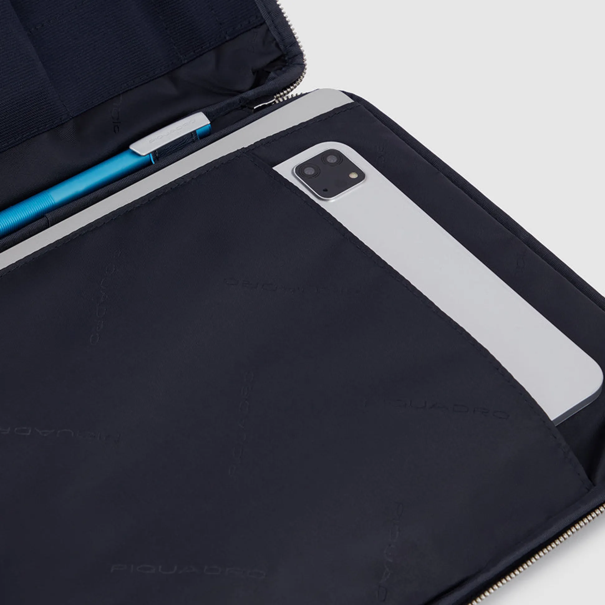 Porte bloc avec compartiment pour iPad®Pro 12,9"