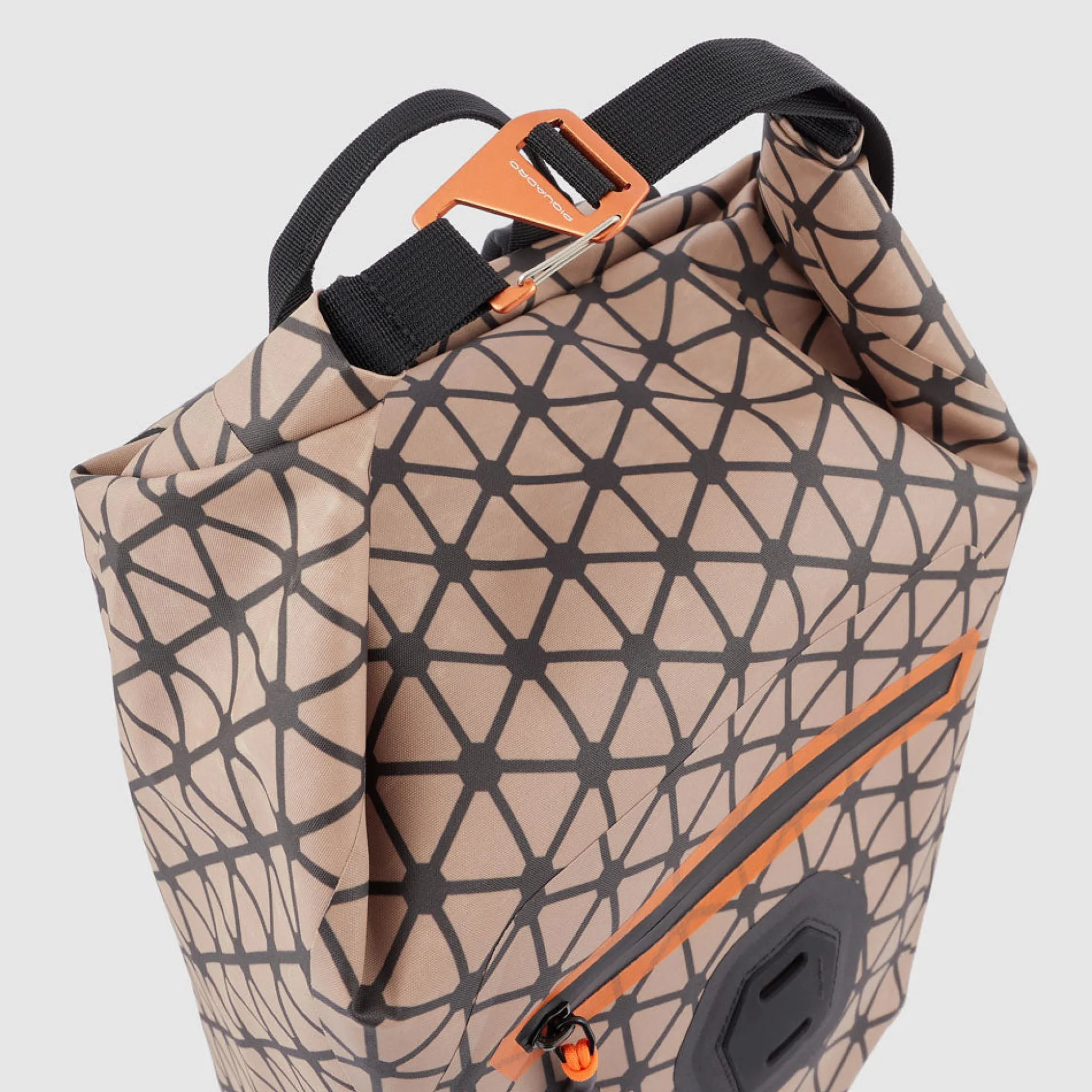 Sac à dos étanche avec fermeture roll top