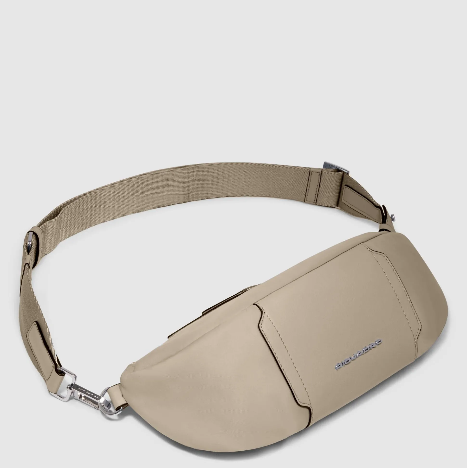 Sac banane femme en tissu recyclé et cuir