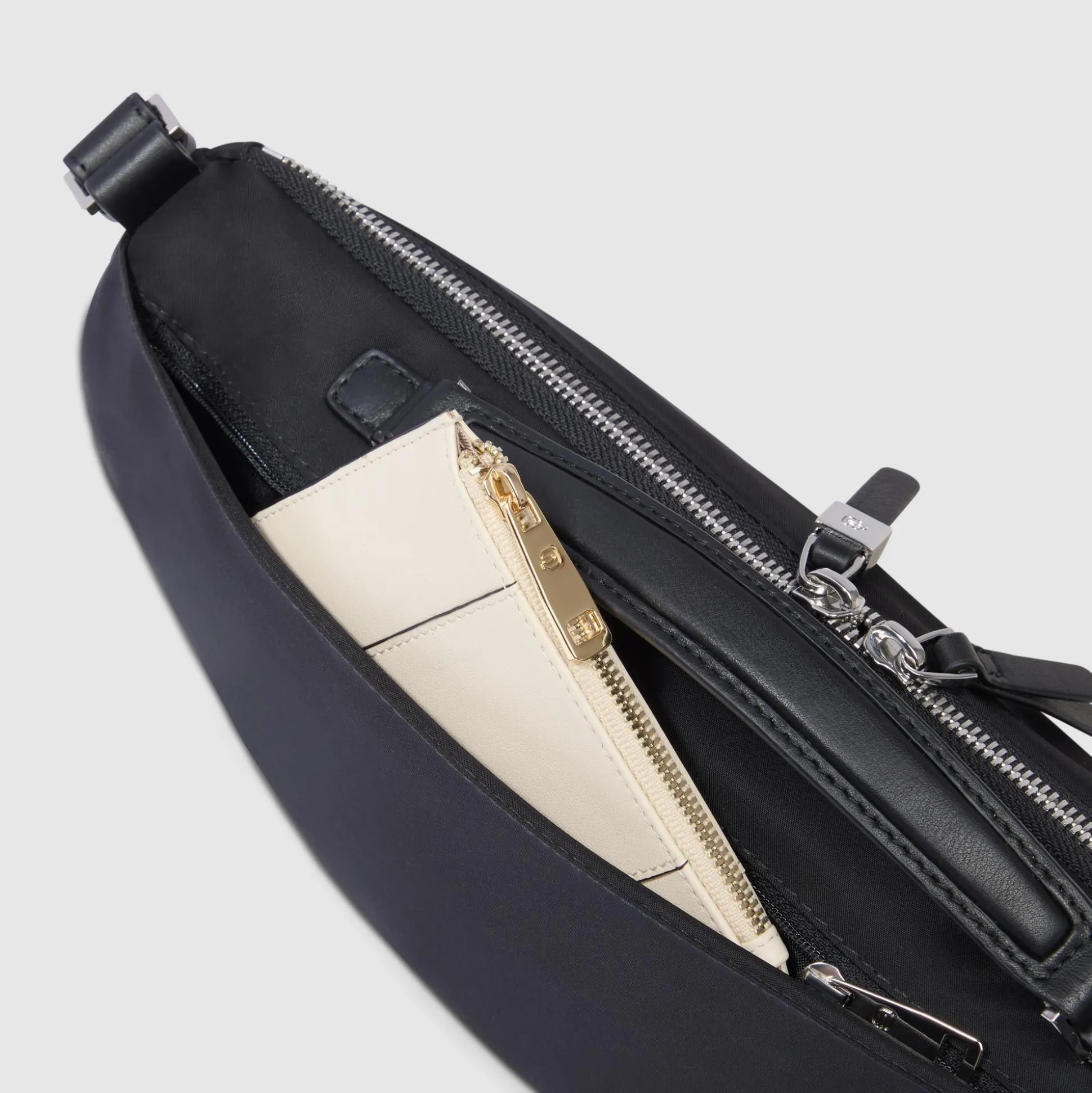 Sac banane femme en tissu recyclé et cuir