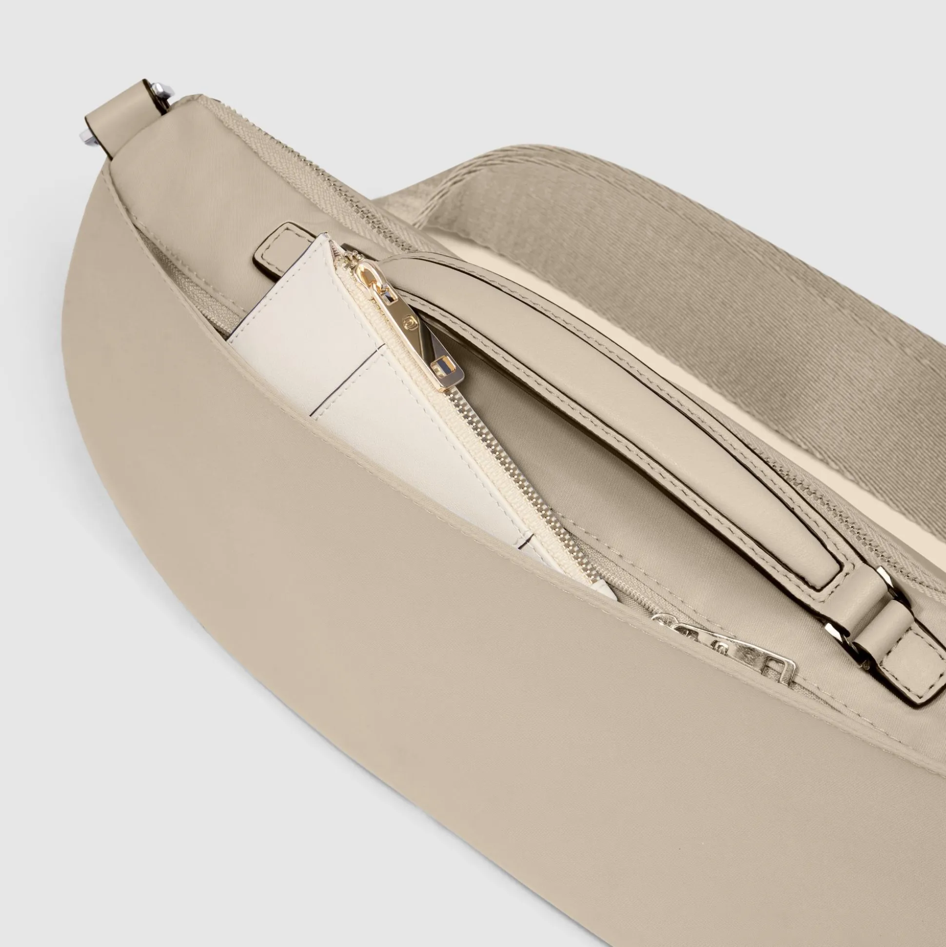 Sac banane femme en tissu recyclé et cuir