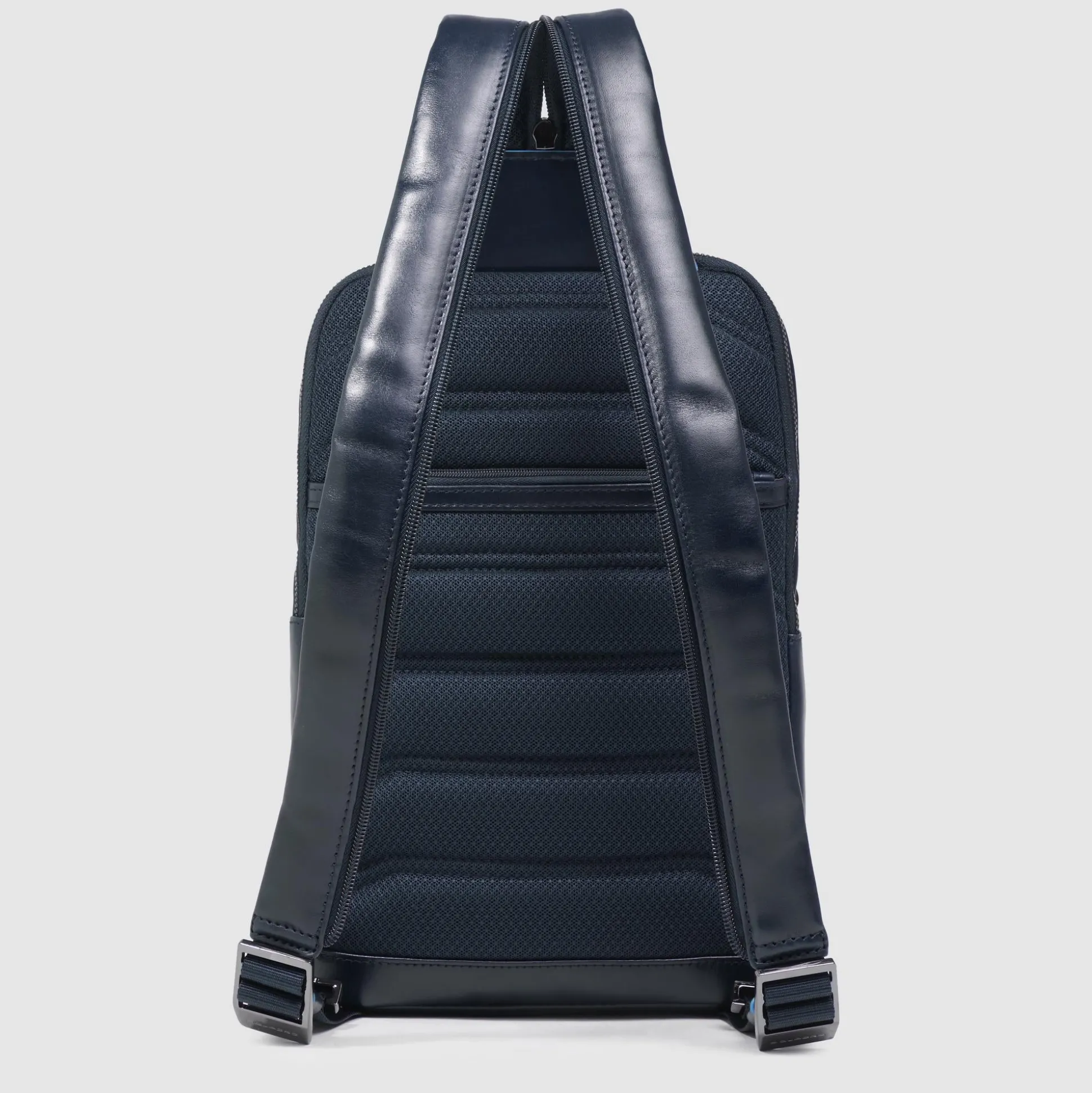 Sac de poitrine homme convertible en sac à dos