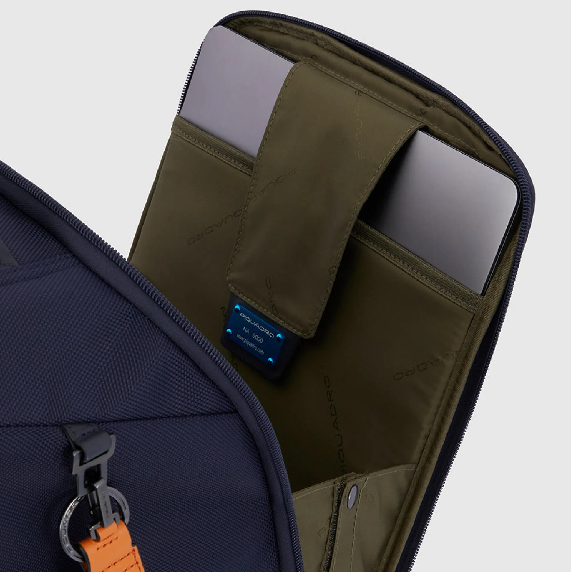 Valise trolley sous-siège adaptable a sac a dòs