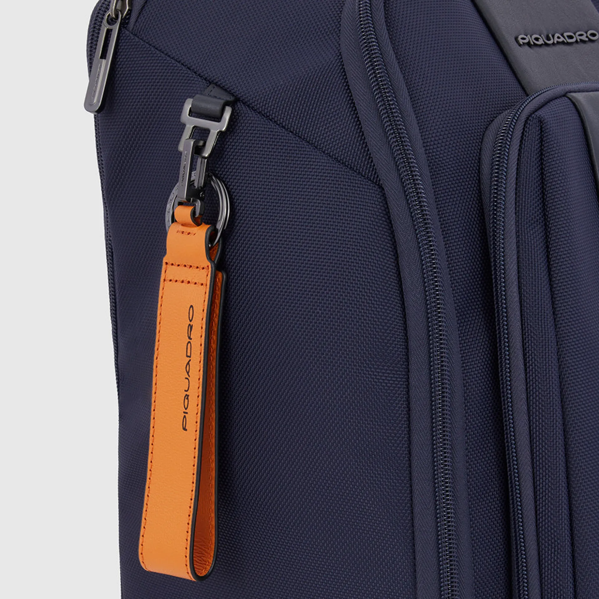 Valise trolley sous-siège adaptable a sac a dòs